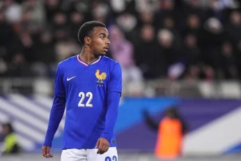 Eli Junior Kroupi a été approché par le Portugal, mais il veut représenter la France.