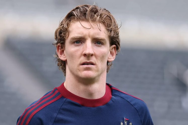 Anthony Gordon devient officiellement un joueur du FC Barcelone après son transfert en provenance de Newcastle.