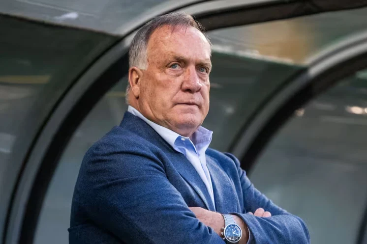 Dick Advocaat devrait reprendre la sélection de Curaçao à un mois de la Coupe du monde.