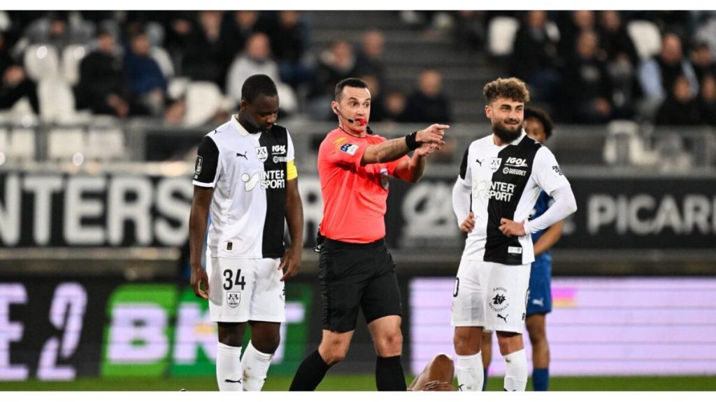 Amiens chute en National et touche le fond
