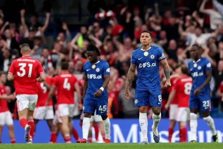 Chelsea a encore sombré face à Nottingham Forest malgré un but tardif de Joao Pedro. (Chelsea FC)
