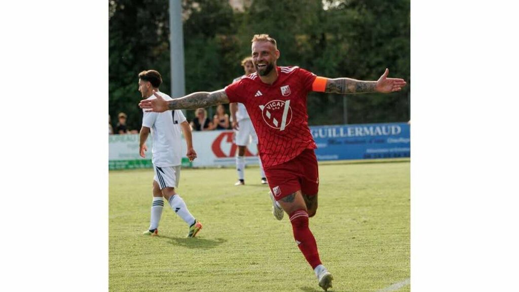Baptiste Reynet raccroche après une reconversion folle en attaque