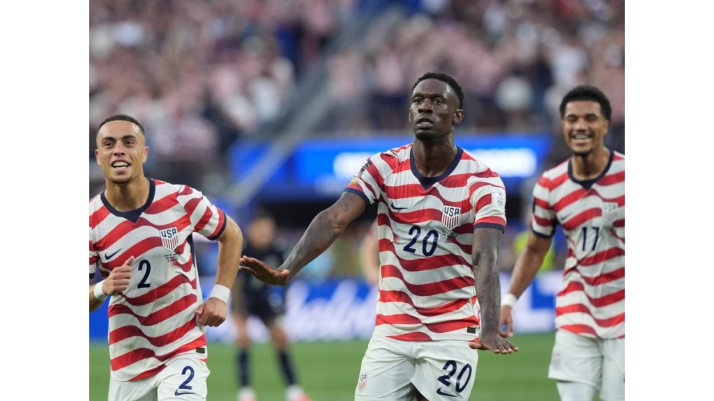Les États-Unis écrasent le Paraguay pour lancer leur Mondial