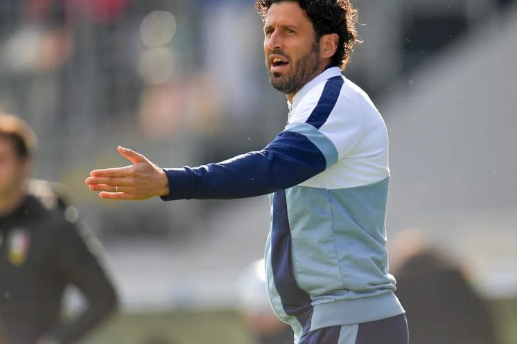 Fabio Grosso devient le nouvel entraîneur de la Fiorentina jusqu’en juin 2028.
