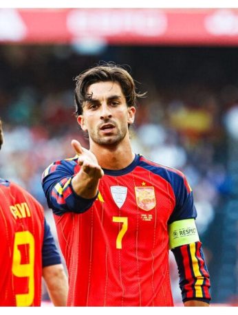 Ferran Torres rejoint officiellement le PSG après quatre saisons et demie au FC Barcelone.