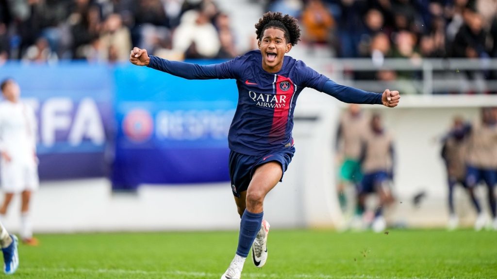Senny Mayulu prolonge au PSG jusqu’en 2031