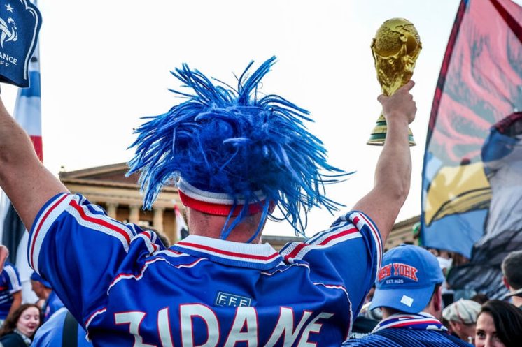 La France est incitée à candidater pour organiser la Coupe du monde 2038.