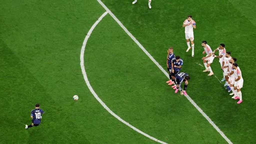 Messi rejoint Juninho dans la légende des coups francs