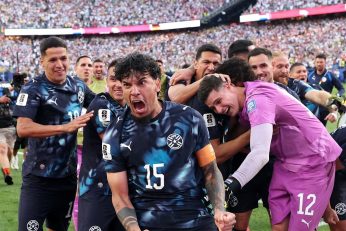 La France pourrait affronter le Paraguay en huitième de finale si elle élimine la Suède.