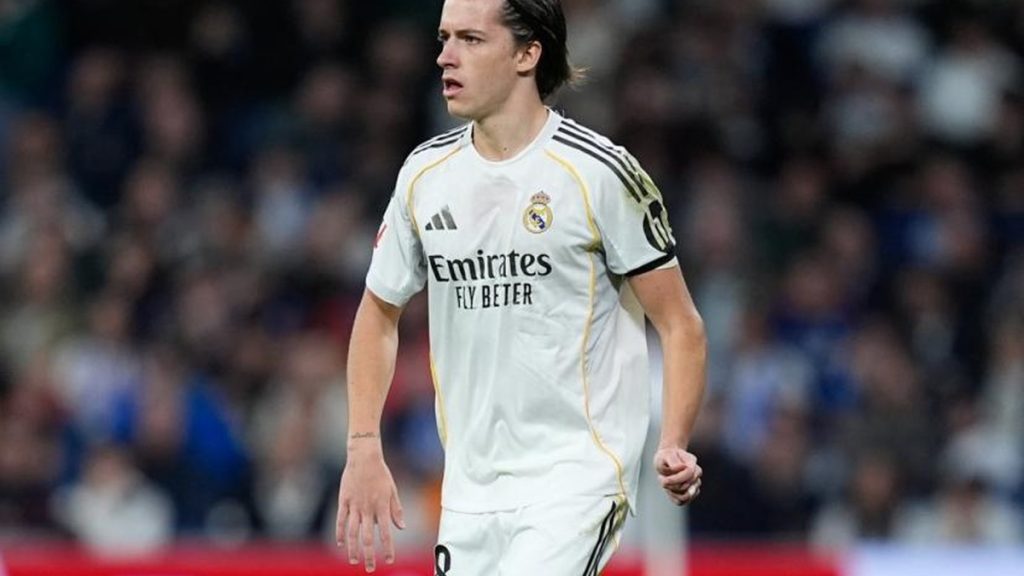 Le Real Madrid ouvre la porte à un départ d’Álvaro Carreras