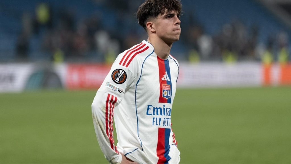 Afonso Moreira file au Bayer Leverkusen