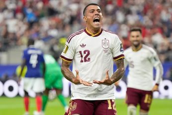 Les joueurs espagnols célèbrent leur qualification pour la finale de la Coupe du monde 2026.