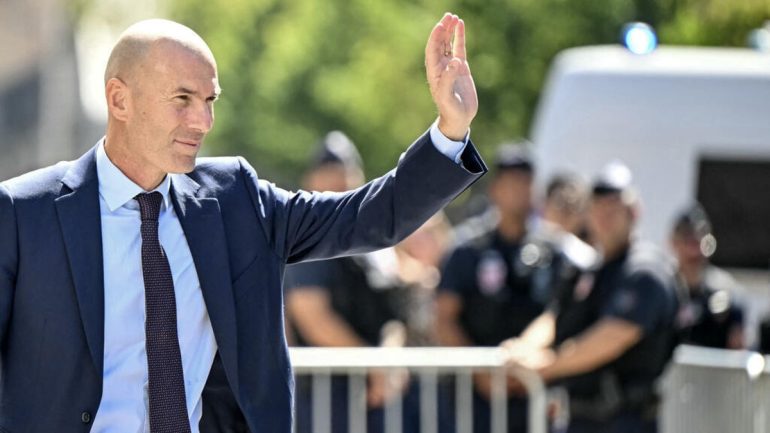 Zinédine Zidane officiellement nommé sélectionneur des Bleus jusqu’en 2030