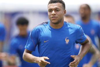 Malgré ses performances individuelles, Kylian Mbappé termine la saison 2025-2026 sans titre collectif avec le Real Madrid et la France.