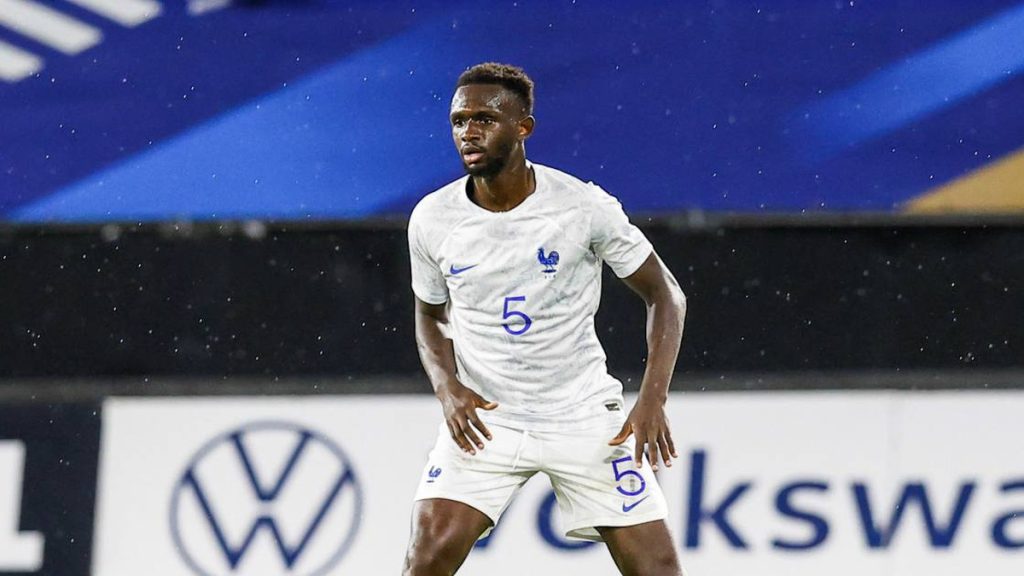 Le LOSC avance sur la piste Tanguy Kouassi