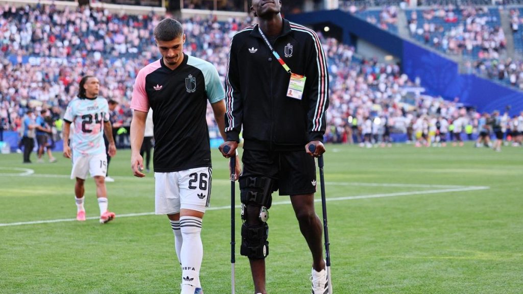 Gros coup dur pour Amadou Onana et la Belgique
