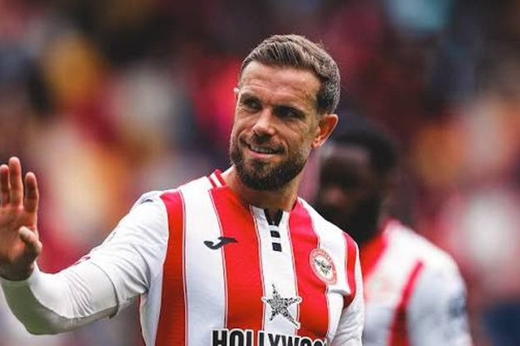 Jordan Henderson quitte Brentford après 34 matchs disputés sous les couleurs du club anglais.