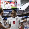 Malgré une spectaculaire réaction en seconde période, Kylian Mbappé et les Bleus se sont inclinés 6-4 contre l’Angleterre.