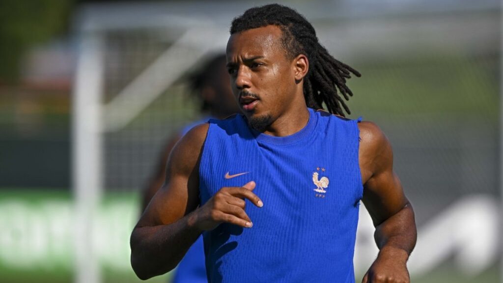 Le Bayern Munich surveille Jules Koundé