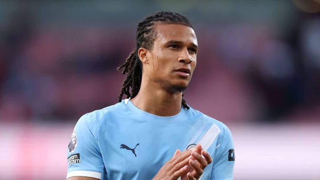 Nathan Aké quitte Manchester City pour Fenerbahçe