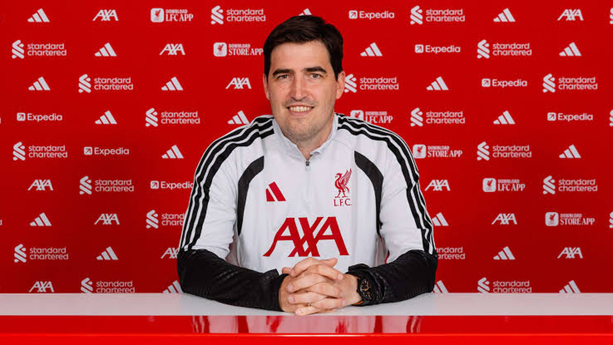 Andoni Iraola souhaite encore plusieurs recrues pour renforcer l’effectif de Liverpool.