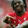 Johan Manzambi a choisi Aston Villa malgré l’accord précédemment trouvé avec Newcastle.