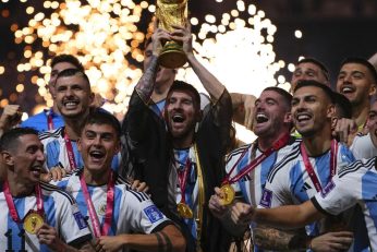 L’Argentine atteint la septième finale de Coupe du monde de son histoire après avoir éliminé l’Angleterre.