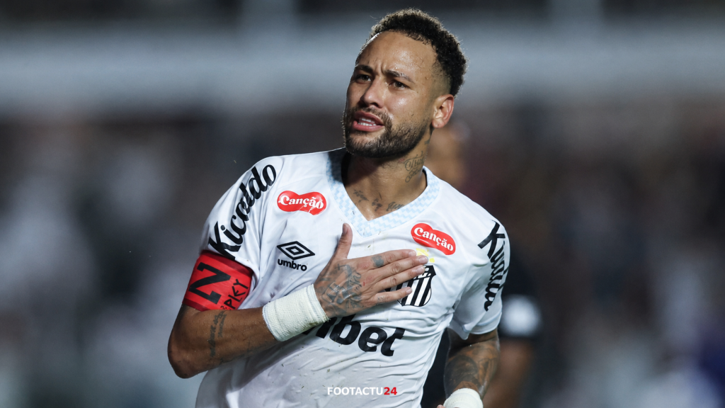 Neymar recadre les supporters de Santos