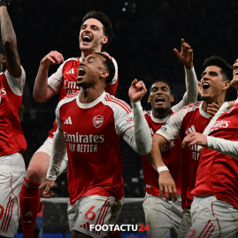 Arsenal et Manchester City se disputent dimanche le premier trophée de la saison anglaise.