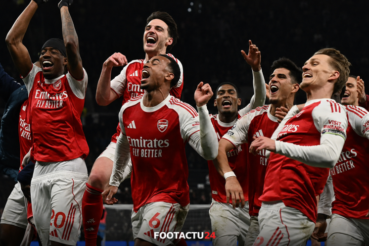Arsenal et Manchester City se disputent dimanche le premier trophée de la saison anglaise.
