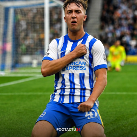 Jack Hinshelwood intéresse Arsenal, mais Brighton possède encore une position de force dans les négociations.