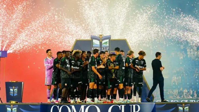 Le RC Lens remporte la Como Cup après sa victoire contre Villarreal