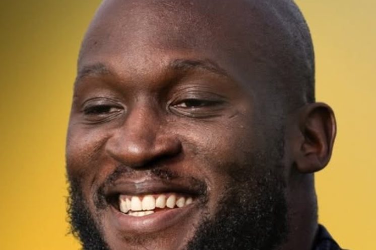 Romelu Lukaku débarque à Fenerbahçe pour un nouveau défi XXL