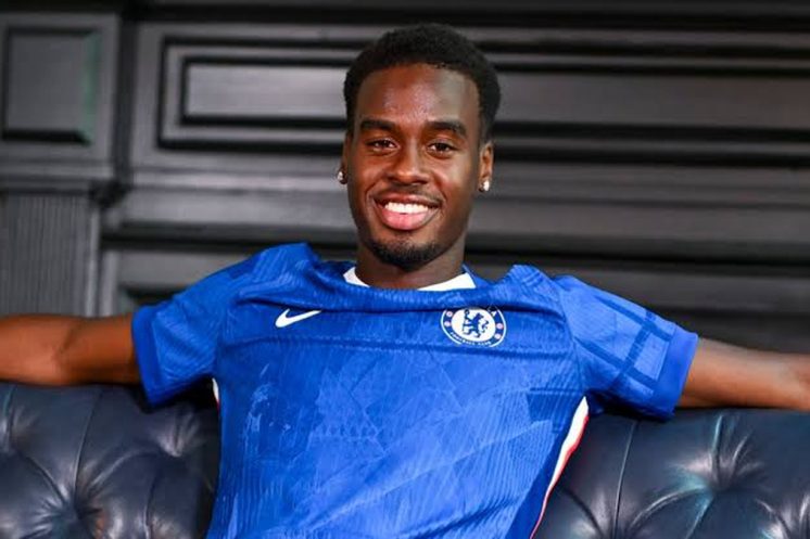 Jamie Gittens pourrait rejoindre l’AS Roma en prêt après une première saison difficile avec Chelsea.