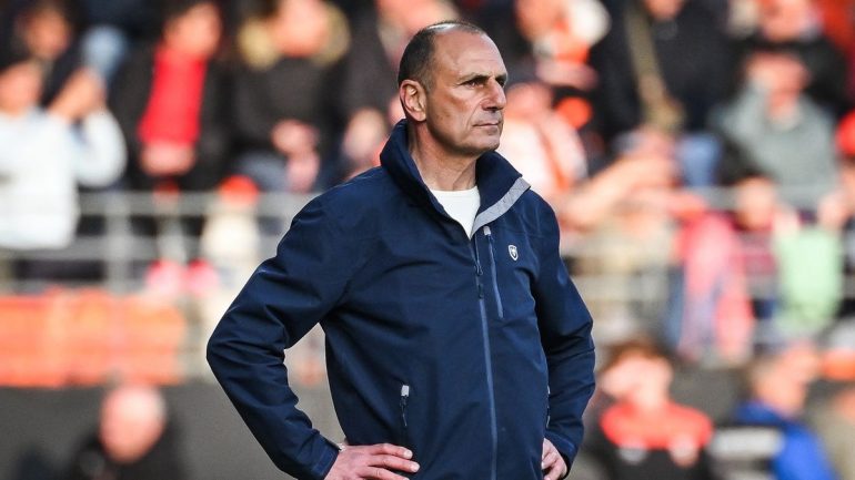 FC Nantes : Michel Der Zakarian déjà limogé après trois journées
