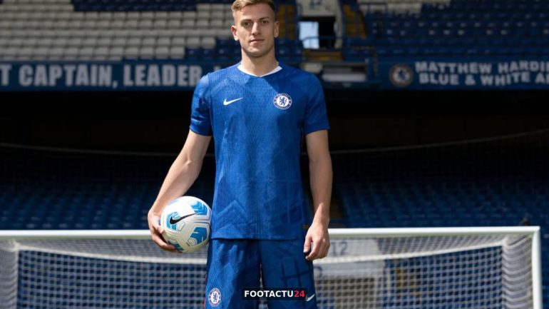Chelsea prêt à vendre Liam Delap