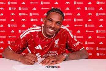 Jeremy Jacquet a marqué dès sa première apparition avec Liverpool face à Côme.
