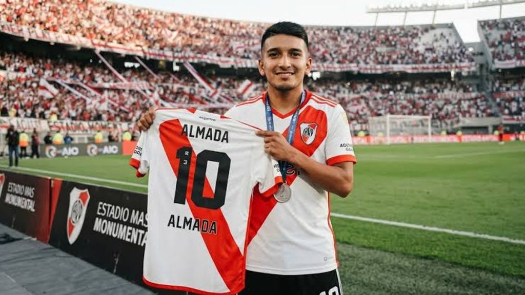 Thiago Almada quitte l’Atlético de Madrid et rejoint River Plate