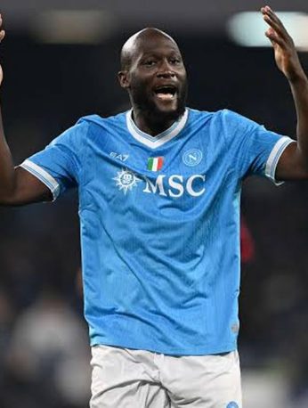 Romelu Lukaku a donné son accord à Fenerbahçe, mais le club turc doit encore trouver un terrain d’entente avec Naples.