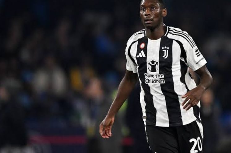 Randal Kolo Muani quitte définitivement le PSG et retrouve la Juventus dans le cadre d’un transfert pouvant atteindre 50 millions d’euros.