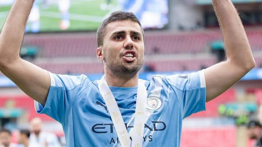 Manchester City refuse une première offensive du Barça pour Rodri