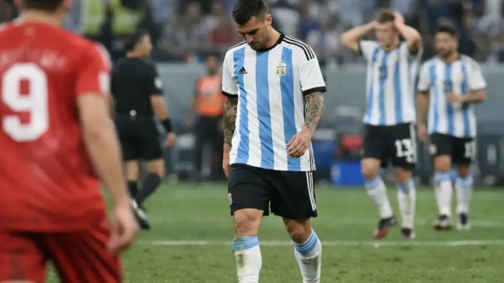 Paredes suspendu 10 matchs, la FIFA frappe fort après la finale du Mondial