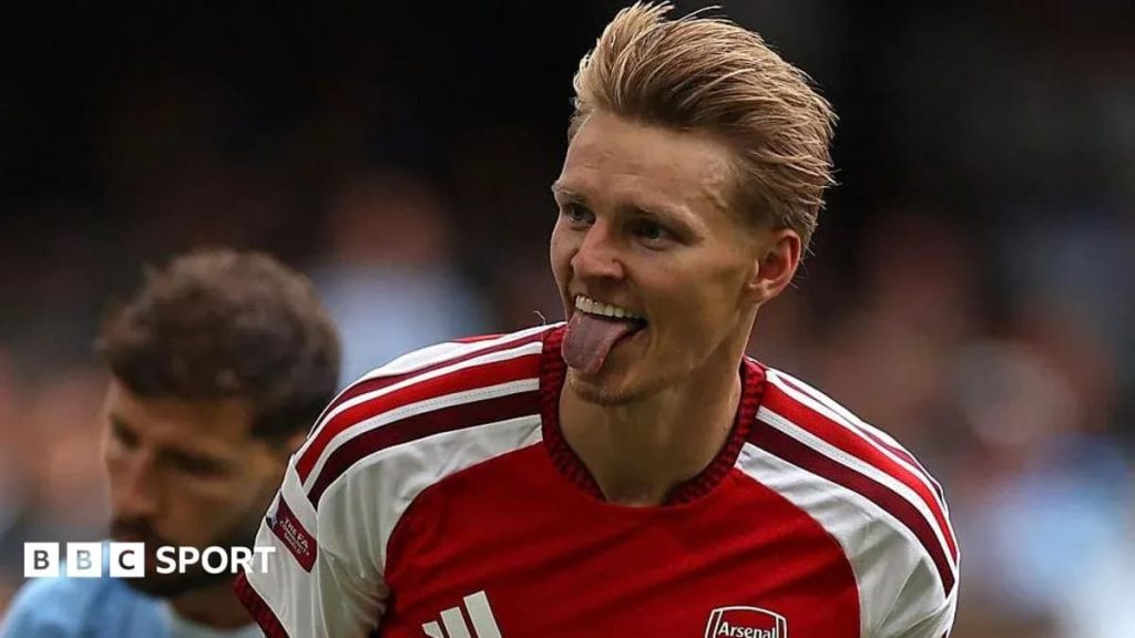 Arsenal surmonte son voyage perturbé et s’impose à Naples grâce à Ødegaard