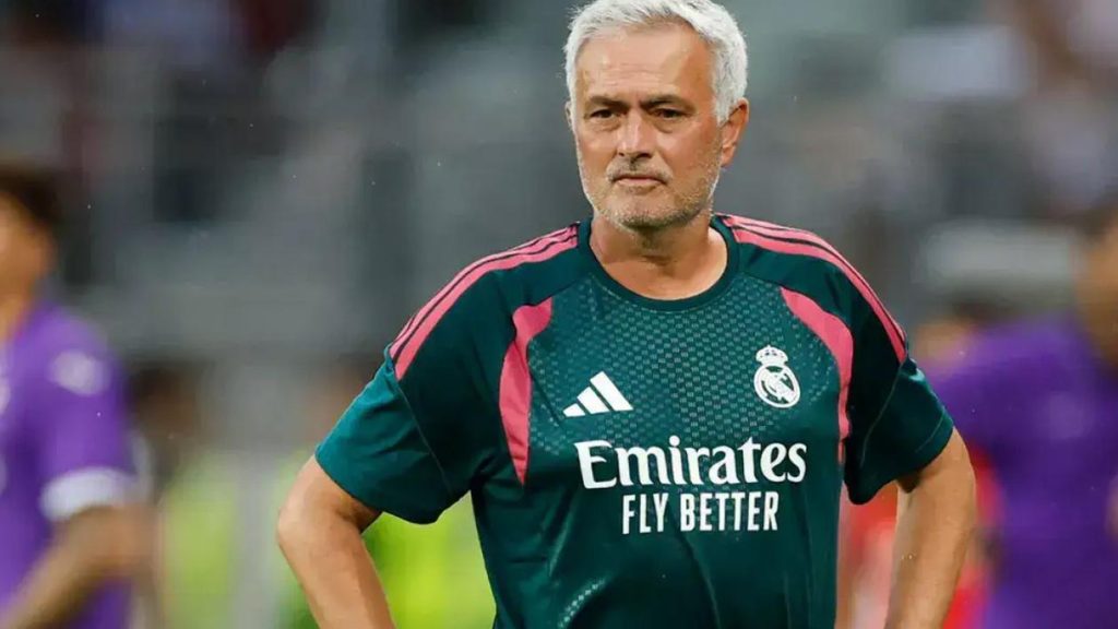 José Mourinho revient au Real Madrid avec une mission immense