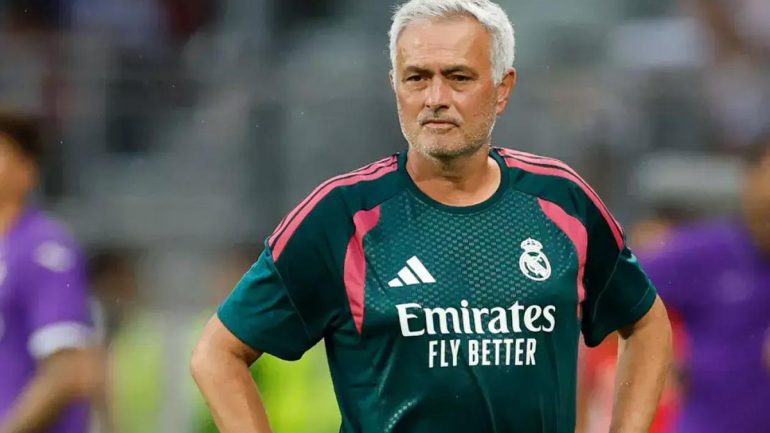 José Mourinho revient au Real Madrid avec une mission immense