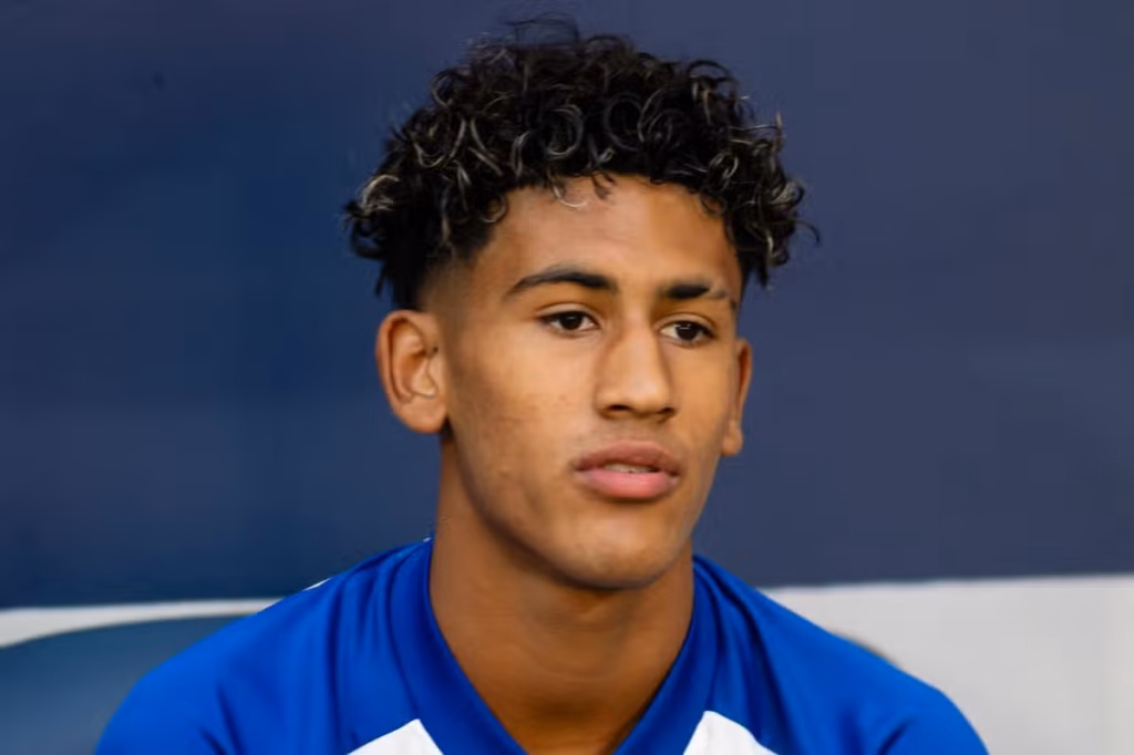 Manchester United : JJ Gabriel veut partir, l’Europe entière le surveille