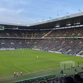 Vue de Celtic Park pendant un derby Old Firm