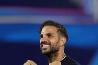 Cesc Fàbregas sur le banc de Côme