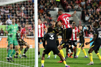 La défense de Chelsea encore mise sous pression face à Brentford.