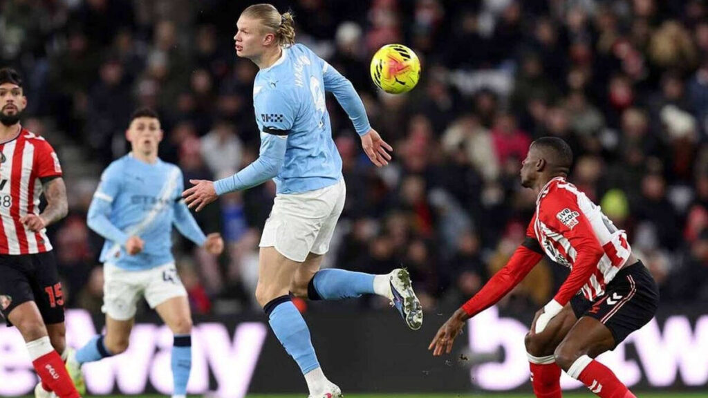 City gagne encore, mais sa défense donne du travail à Maresca